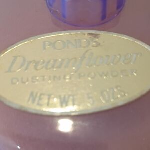 Pond's Dreamflower Dusting Powder